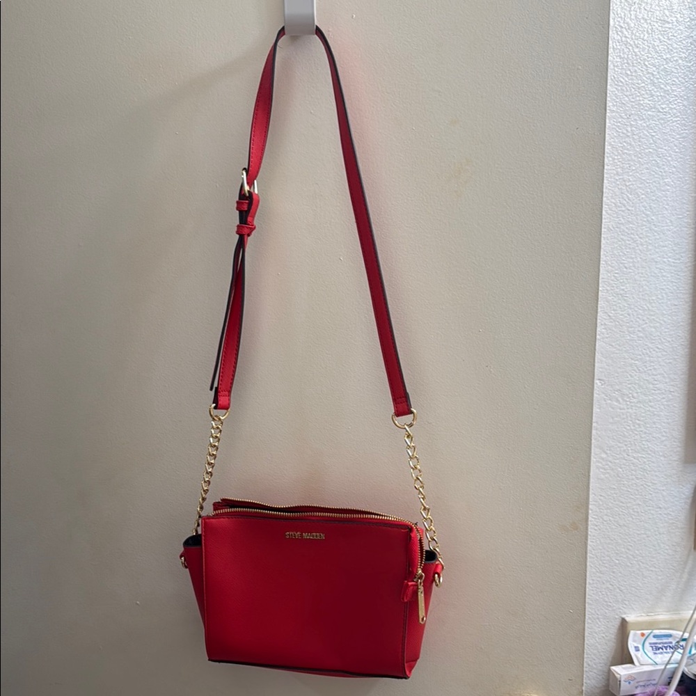 COPY - Steve Madden Red Crossbody Bag with Textured Surface and Gold Accents